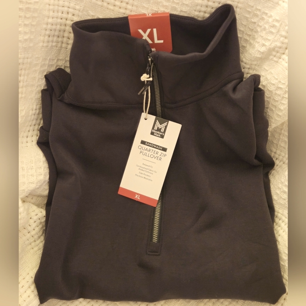 Black Quarter Zip Pullover